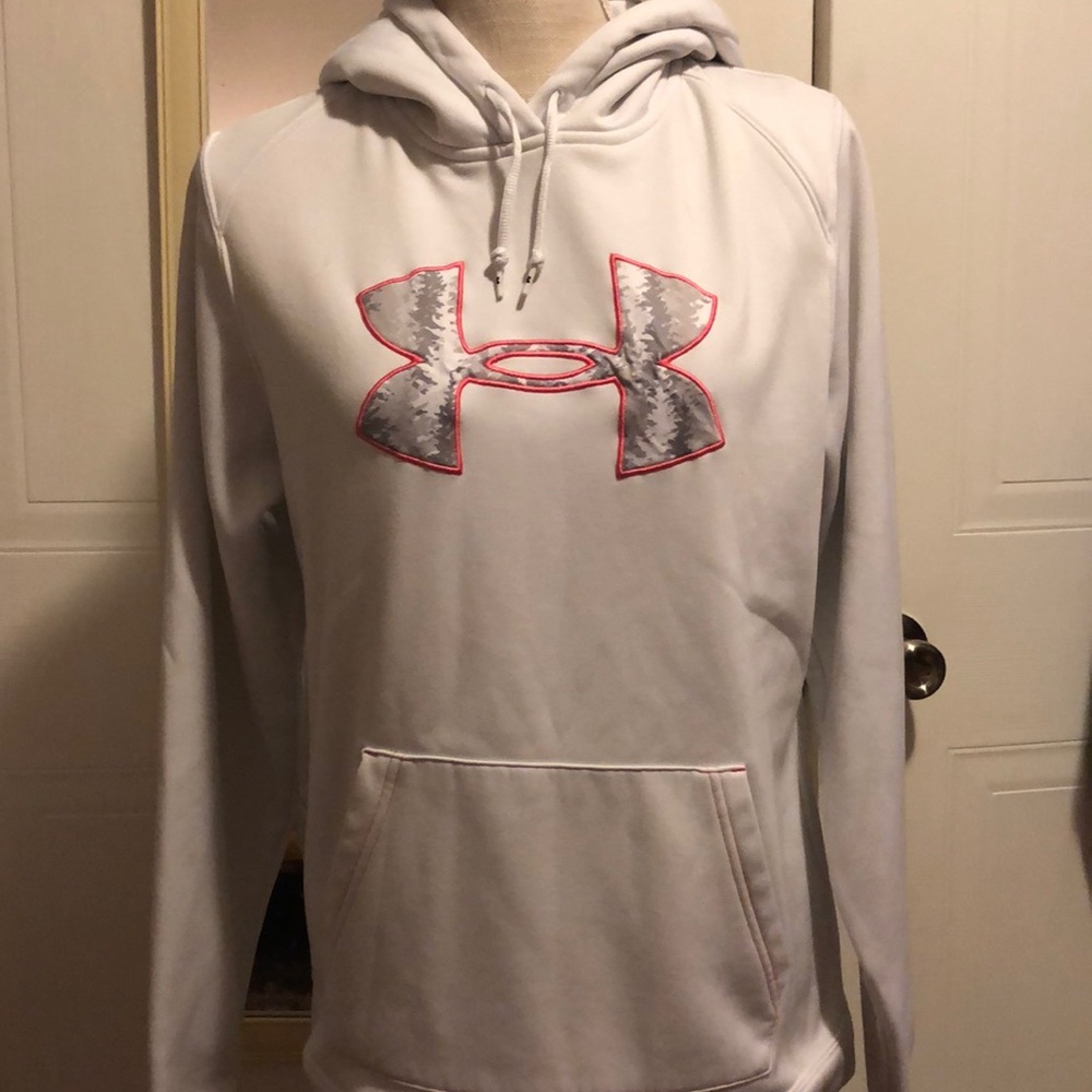 White under Armour sweatshirt